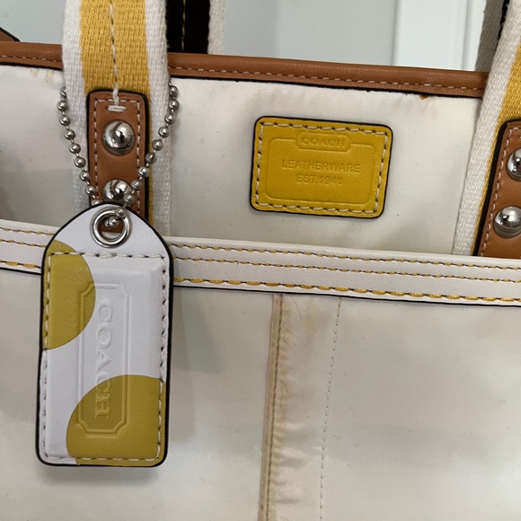 Coach White and Yellow Shoulder Bag - Picture 2 of 7